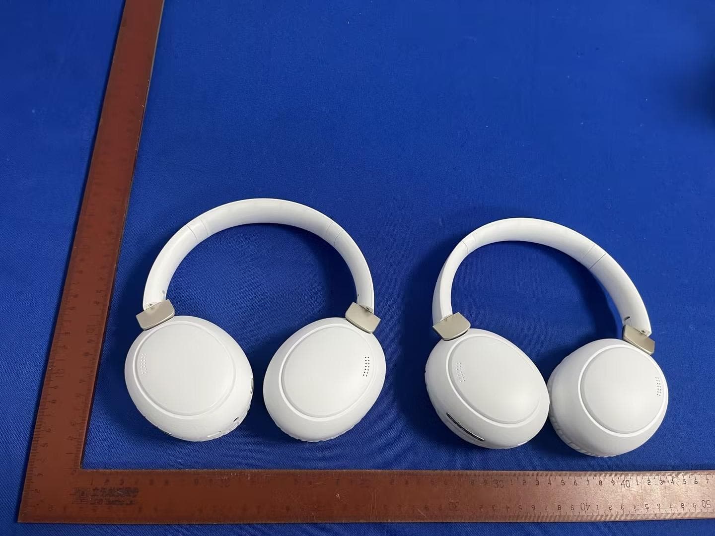 Bluetooth Headphone - FCC ID 2ACP4BTA2000 - Sentry Industries limited (3)