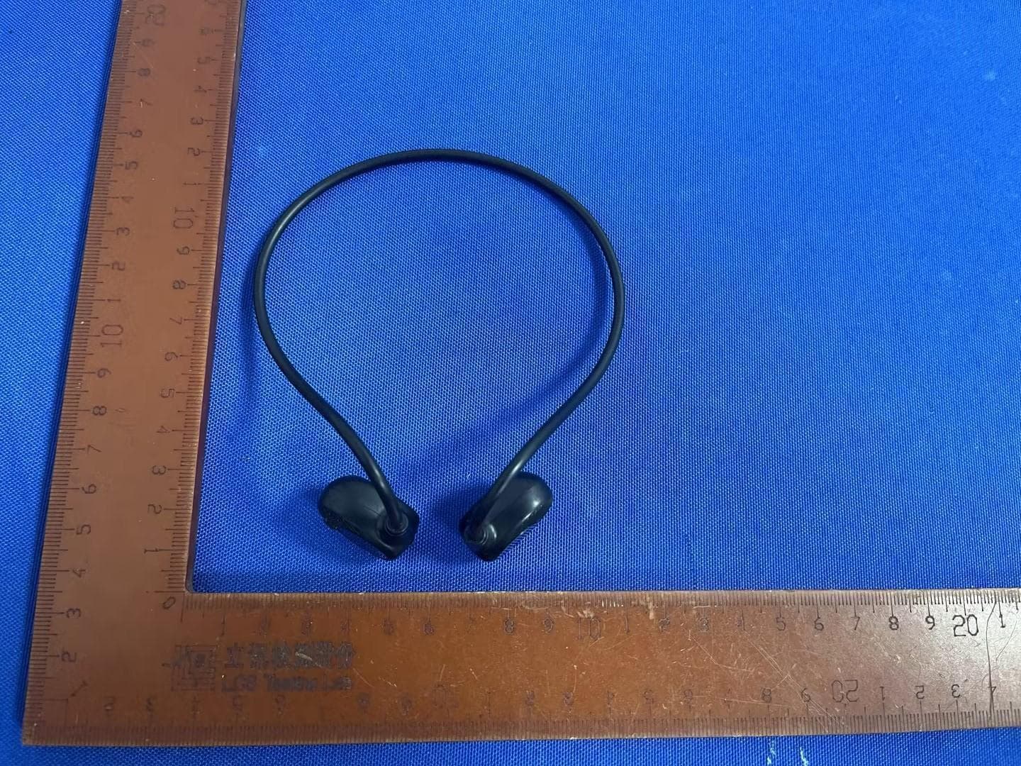 Bluetooth Earbuds - FCC ID 2ACP4BTO100 - Sentry Industries limited