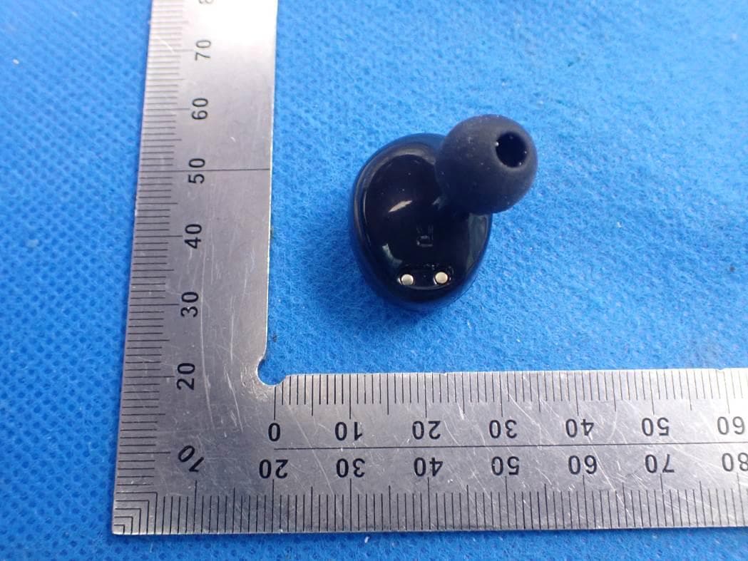 Bluetooth Earphone - FCC ID 2ACP4CBT975 - Sentry Industries limited (3)