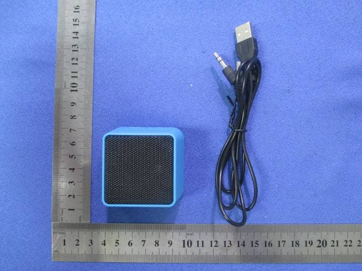 MINI-CUBE WIRELESS SPEAKER BLUE - FCC ID 2ACPA97186 - PAYA TOYS INTERNATIONAL LIMITED (2)