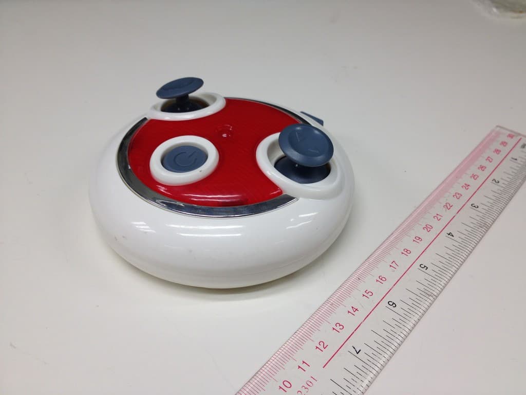 Radio Control Toy Transmitter (2.4GHz) - FCC ID 2ACQLHD520522 - HUADA(FUJIAN)TOYS CO.,LTD (3)