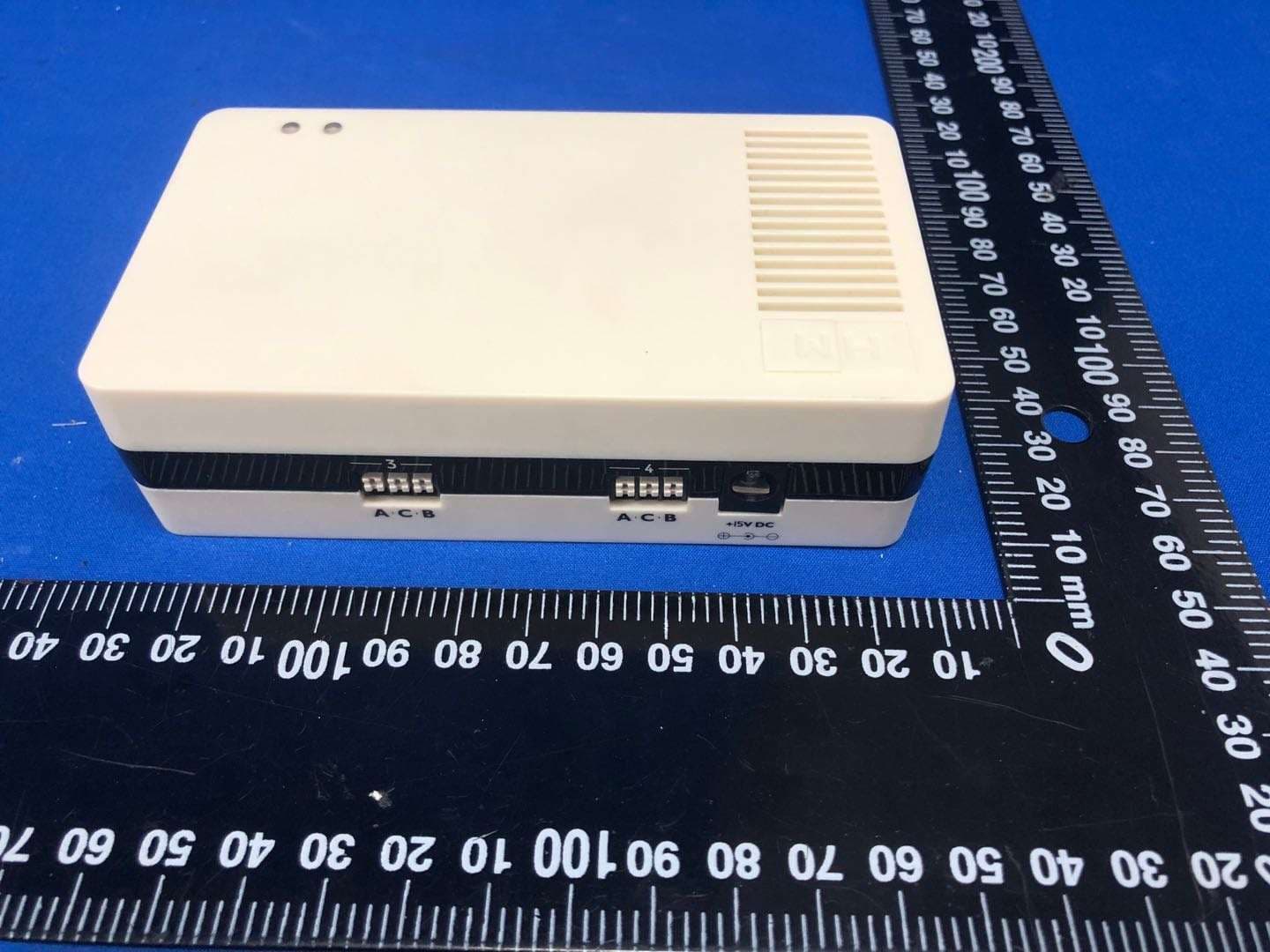 BLE model accessory controller - FCC ID 2ACUF-HM6010 - Hornby Hobbies Ltd (2)