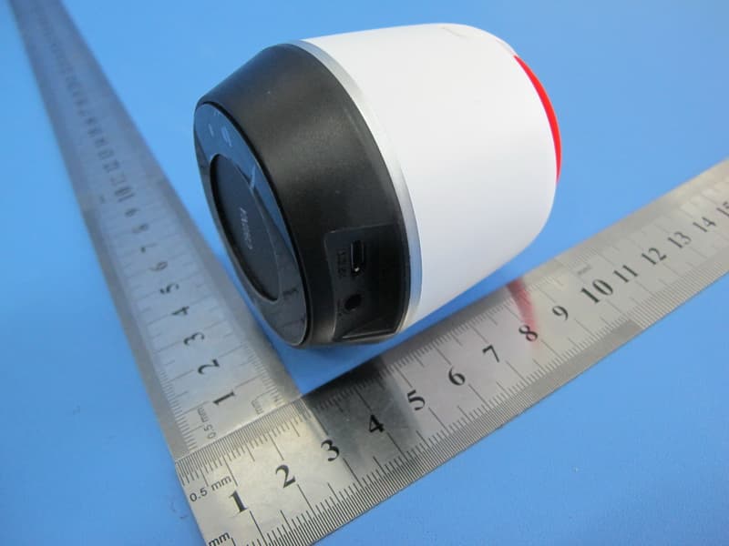 Bluetooth Speaker - FCC ID 2ACUS-2735 - Shenzhen ShengHeDa Electronic Technology Co., Ltd (3)