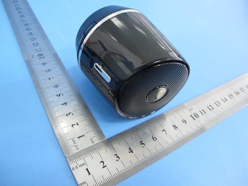 Bluetooth Speaker - FCC ID 2ACUS-2756 - Shenzhen ShengHeDa Electronic Technology Co., Ltd