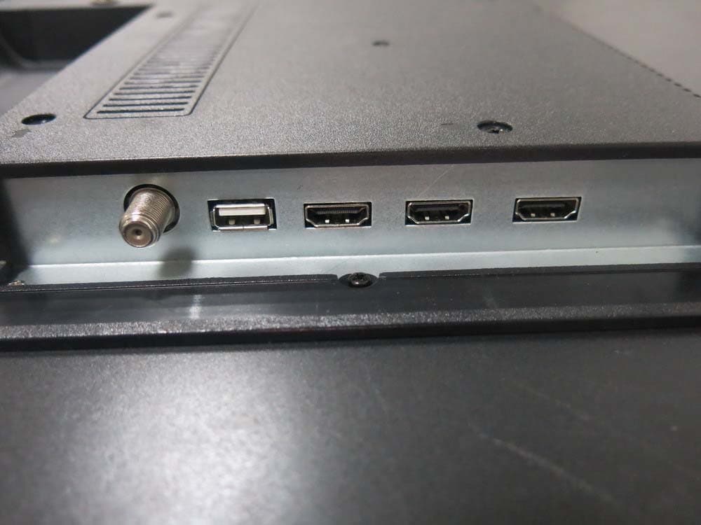 LED TV - FCC ID 2ACWIWE42UC420 - Shenyang Tongfang Multimedia Technology Co., Limited (2)