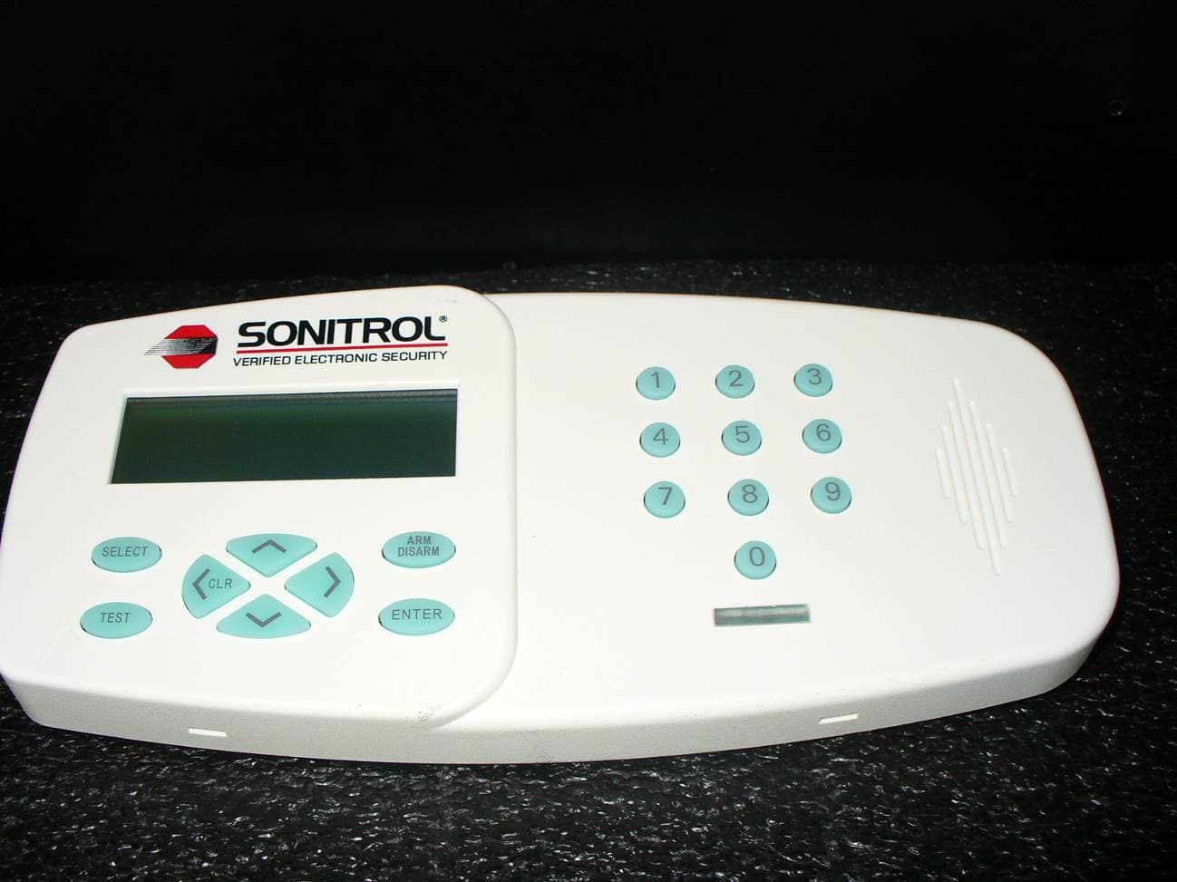 Sonitrol iClass Keypad - FCC ID 2ACWM-SONICLASS - Stanley Convergent Security Solutions, Inc. (3)