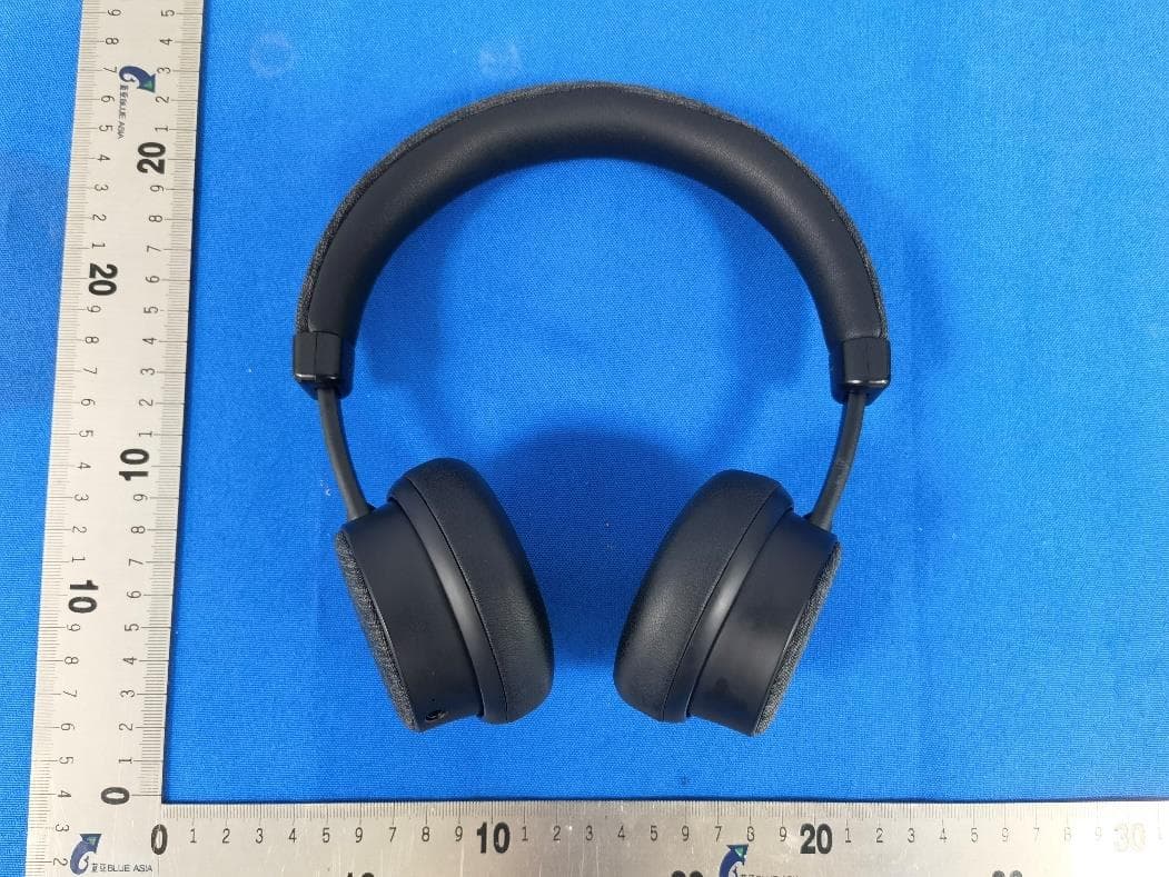 TRUE WIRELESS STEREO EARPHONES - FCC ID 2ACXH-NC07 - ASKA ELECTRONICS CO., LIMITED (2)