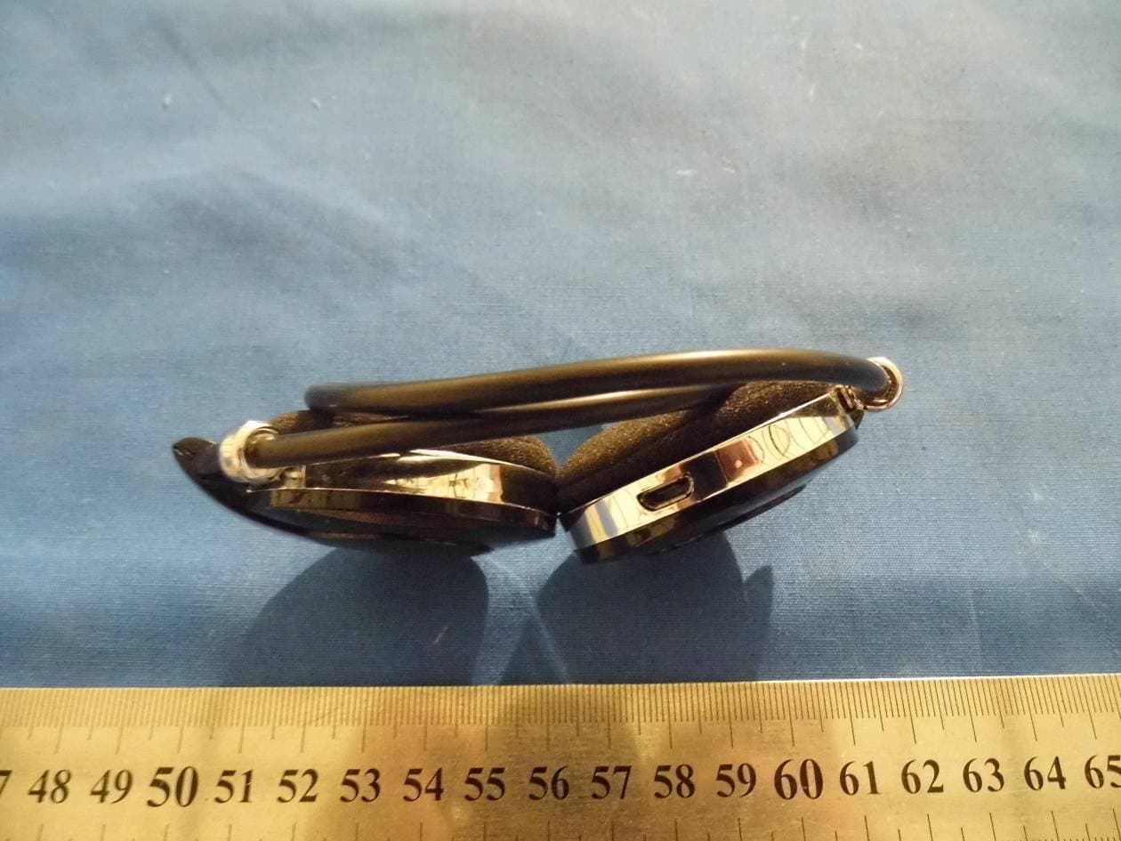 Sport bluetooth headset - FCC ID 2ACY6JY016 - Dongguan Jiuyue Electro-acoustic Co. Ltd (3)