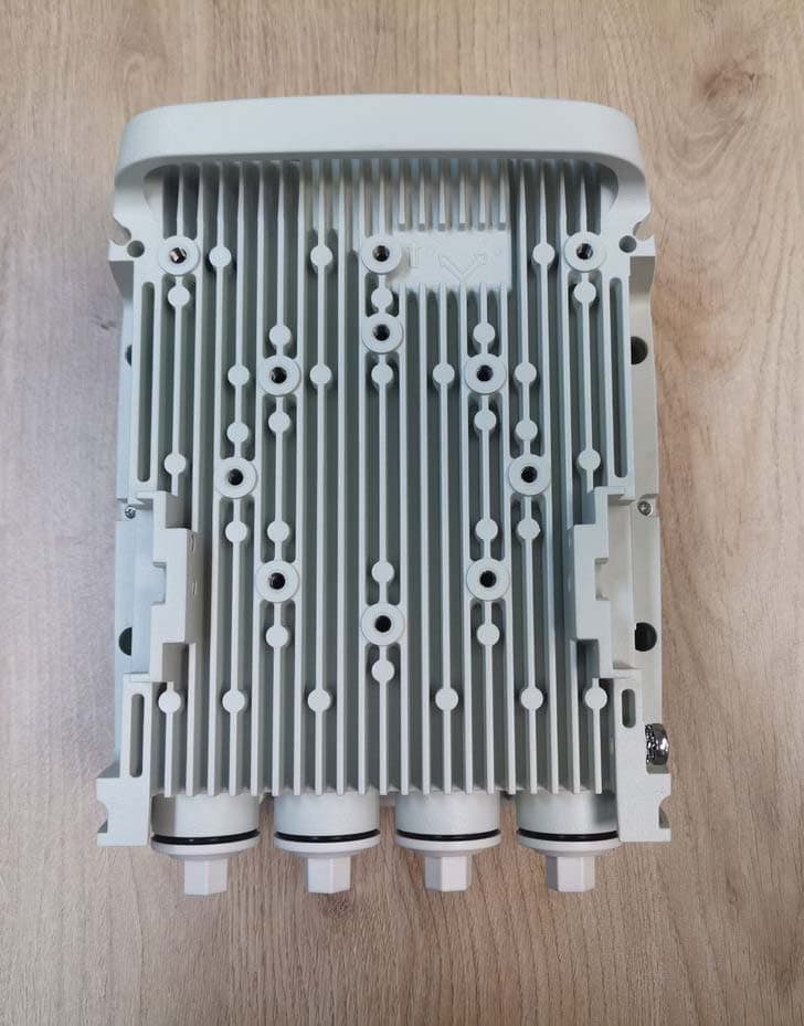 Point-to-Multipoint wireless V-Band single sector unit operating in 57-66GHz - FCC ID 2ACYESK-MH60TG-A2 - Siklu Communication Ltd.