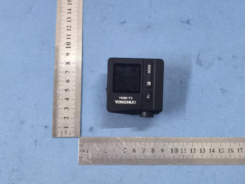 Wireless Flash Transmitter - FCC ID 2ACYPYN32TX - SHENZHEN YONGNUO PHOTOGRAPHIC EQUIPMENT CO., LTD (2)