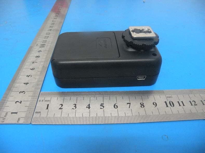 E-TTL Wireless Flash Controller - FCC ID 2ACYPYN622C-TX - SHENZHEN YONGNUO PHOTOGRAPHIC EQUIPMENT CO., LTD (3)