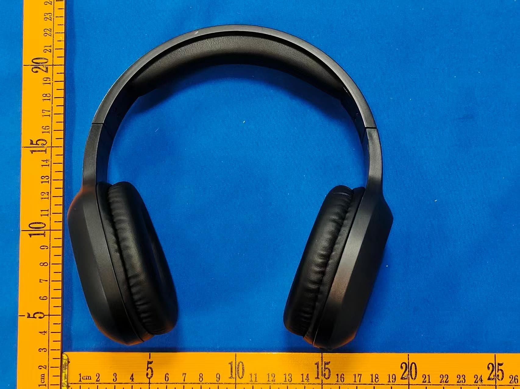 Wireless Headphones - FCC ID 2ACYR-6062-BT-BH4 - Dongguan Yong fang Electronic Technology Co., LTD.