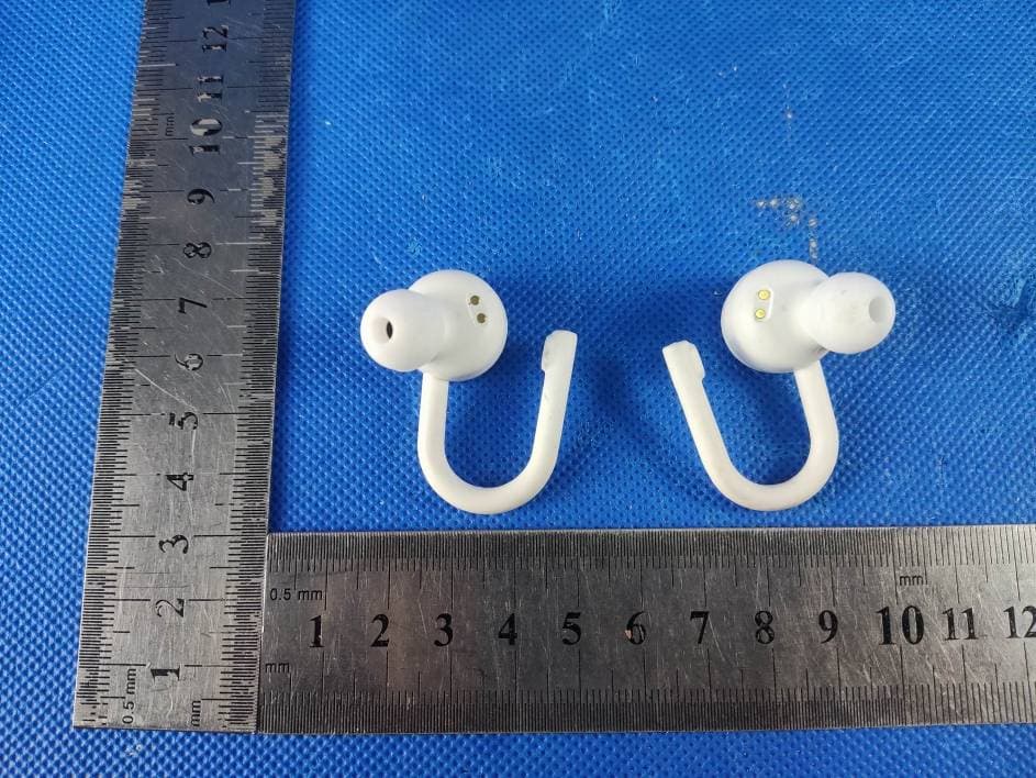 True Wireless Earphone - FCC ID 2ACYR-T50 - Dongguan Yong fang Electronic Technology Co., LTD.
