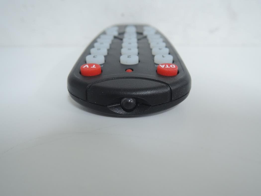 RCU - FCC ID 2ACZXT100C - Pachem Korea Co., Ltd. (4)