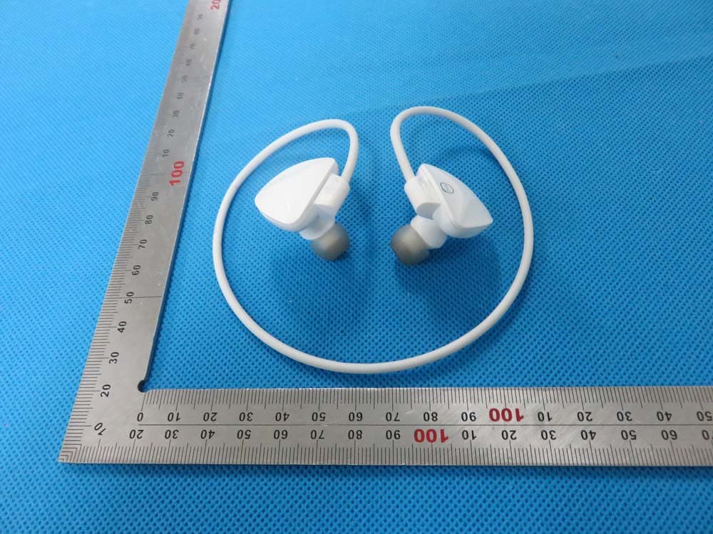 Bluetooth Stereo Headset - FCC ID 2AD2XSH03B - Hamee Corp. (4)