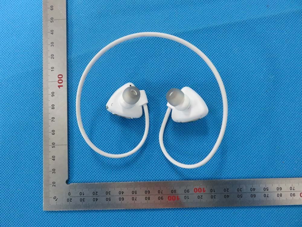 Bluetooth Stereo Headset - FCC ID 2AD2XSH03B - Hamee Corp.