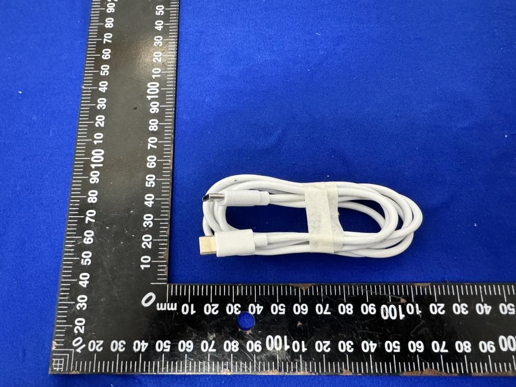 Qi2 2-in-1 Magnetic Foldable Wireless Charging Station - FCC ID 2AD37JUPW2415 - KAIJET TECHNOLOGY INTERNATIONAL CORPORATION