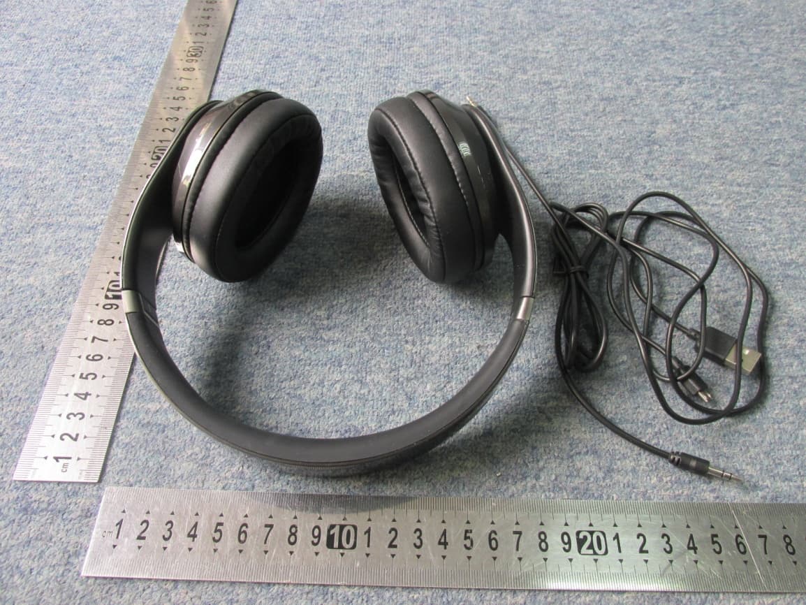 BT headphone - FCC ID 2AD8PHXHP150 - Dongguan Laccess Electronic Technology Co., Ltd.