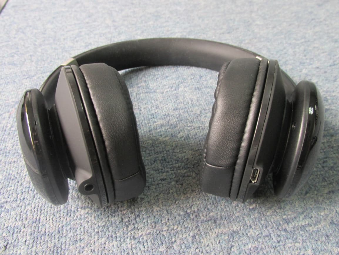BT headphone - FCC ID 2AD8PHXHP910 - Dongguan Laccess Electronic Technology Co., Ltd. (5)