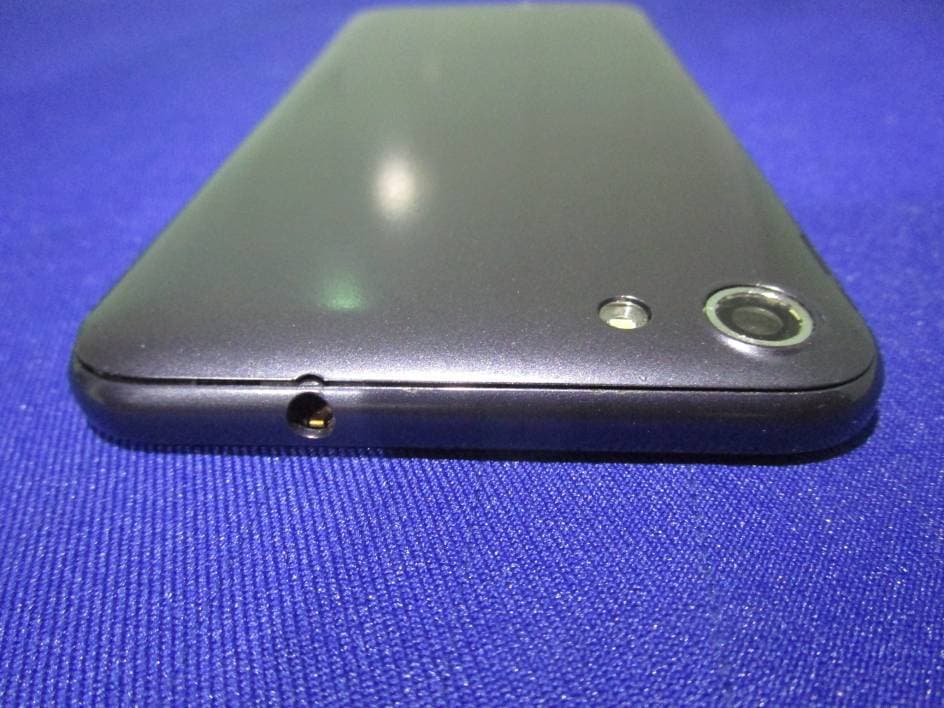 3G Smart Phone - FCC ID 2AD9BQN5926 - ENSAMBLADORA Y DISTRIBUIDORA DE TECNOLOGIA S.A. (1)
