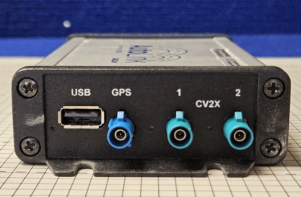 C-V2X OBU - FCC ID 2AD9I9310039CV2XOBU - DANLAW Inc (3)