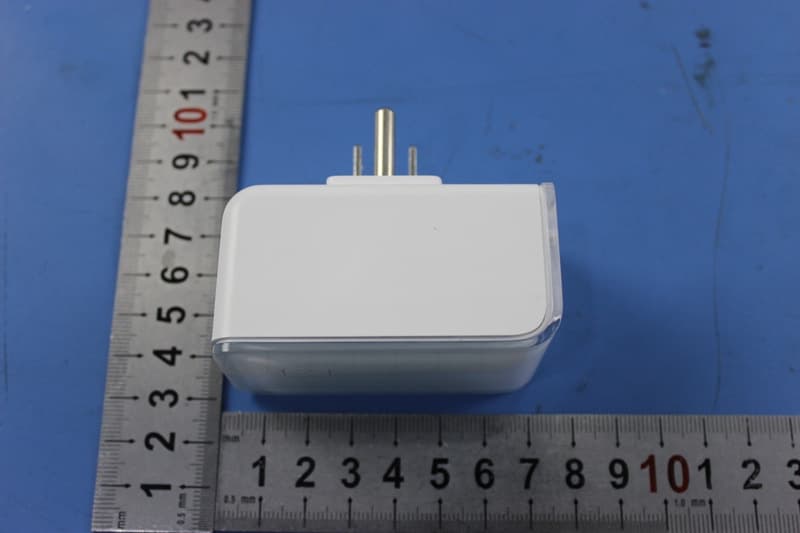 Zuli Smartplug - FCC ID 2AD9OZSP101 - Zuli, Inc. (2)