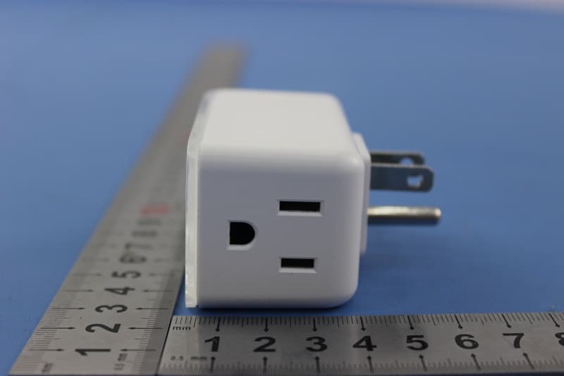 Zuli Smartplug - FCC ID 2AD9OZSP101 - Zuli, Inc. (3)