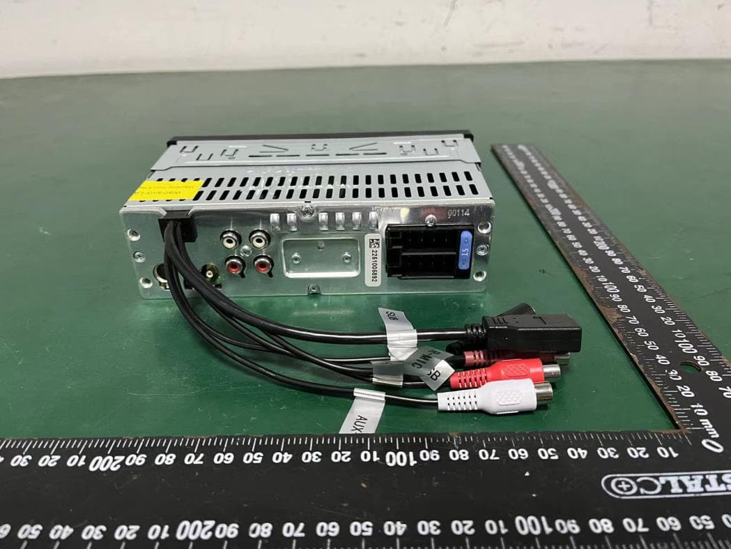 CAR AUDIO SYSTEM - FCC ID 2AD9T-CR1226DAB - Axion AG (4)