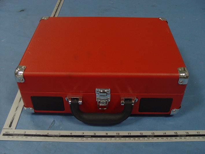 Suitcase Bluetooth Turntable - FCC ID 2ADA2-CS-14001 - Shenzhen Jiayinking Technology Holding Company Limited