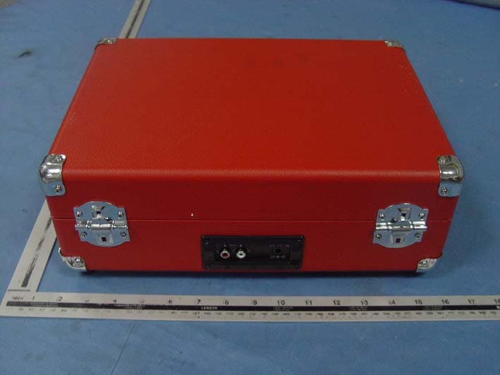 Suitcase Bluetooth Turntable - FCC ID 2ADA2-CS-14001 - Shenzhen Jiayinking Technology Holding Company Limited (2)