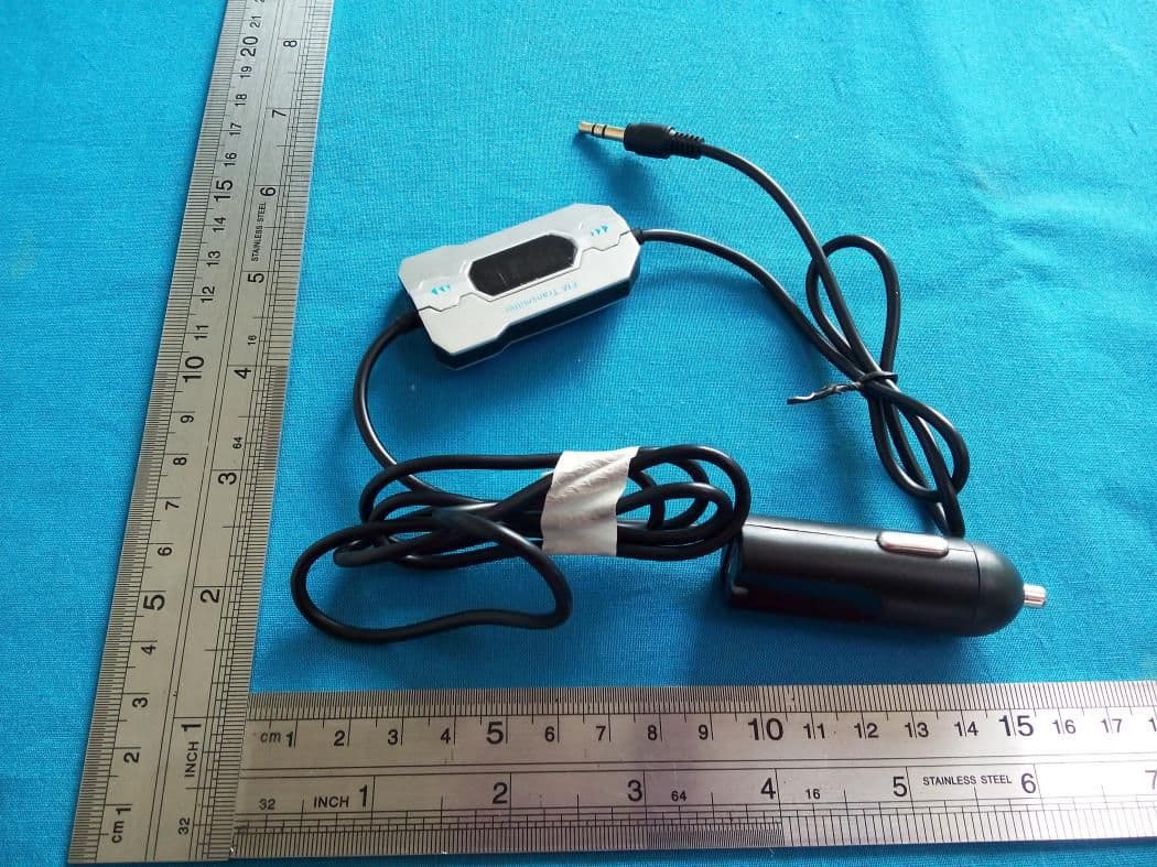 FM TRANSMITTER - FCC ID 2ADAD-F40A - Shenzhen YOHE Technology Co., Ltd. (2)