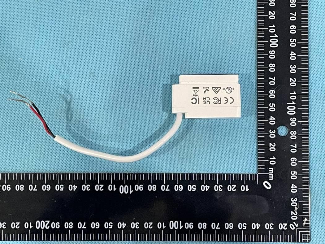 Portal Light 2 IR - FCC ID 2ADAO-KHWPO130F001 - Kontakt Micro-Location Sp. z o.o. (2)