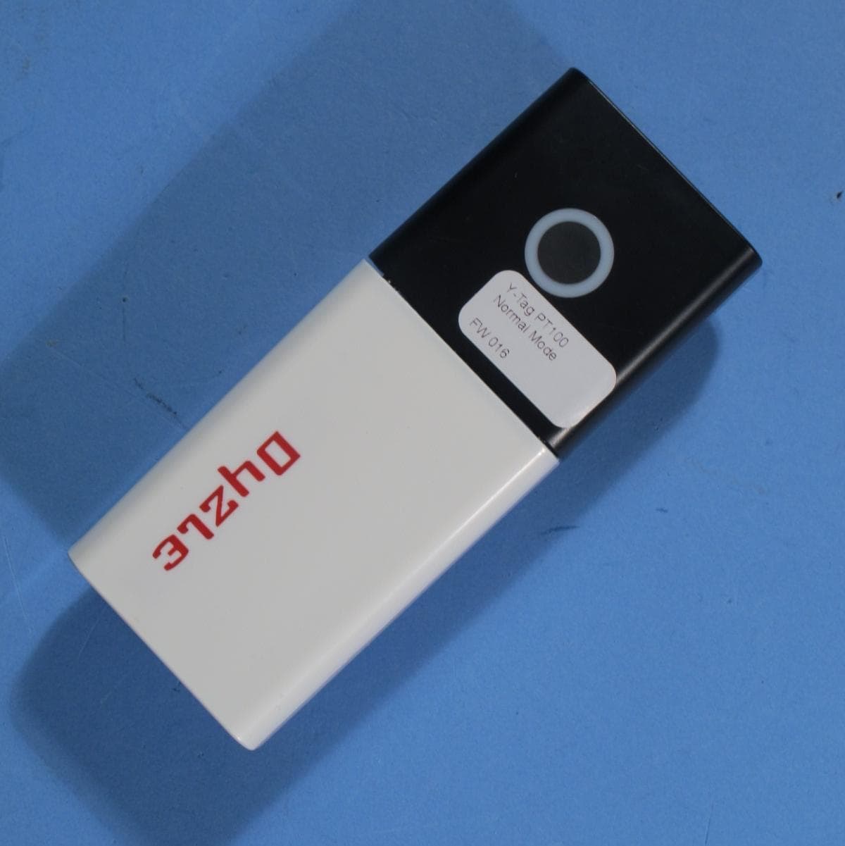 Battery operated wireless PT100 temperature unit - FCC ID 2ADBY0201501 - Dyzle Services B.V.