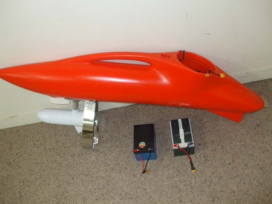 Remote control transmitter - FCC ID 2ADCE-FH-HULL - Brand Developers Ltd (2)