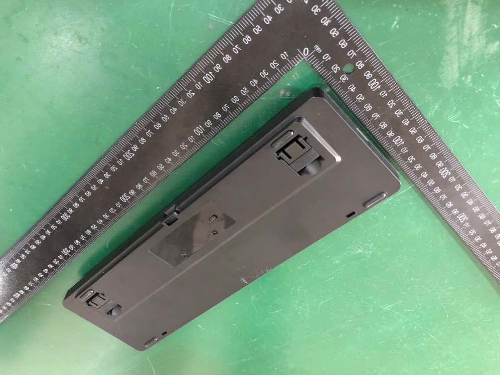 Collider 65-65 Mechanical Keyboard - FCC ID 2ADDH-GM868 - Monoprice, Inc. (2)