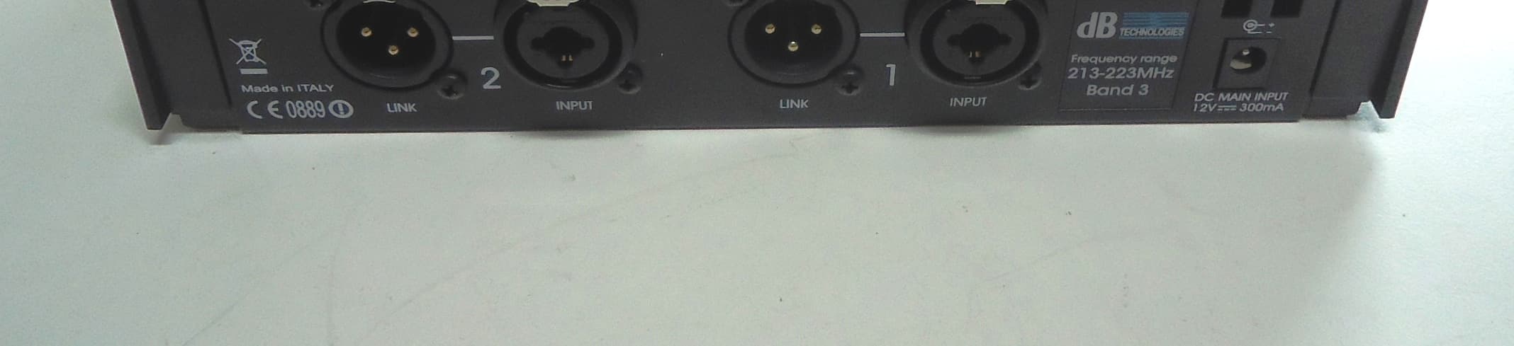 VHF Ear Monitor - FCC ID 2ADDVEMEONE - AEB INDUSTRIALE SRL