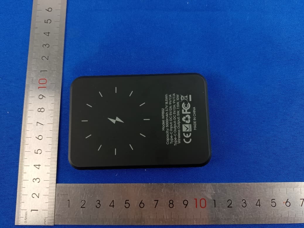 Wireless Charging Power Bank - FCC ID 2ADDW-WBP02M - Shenzhen Topband Co.,Ltd (2)