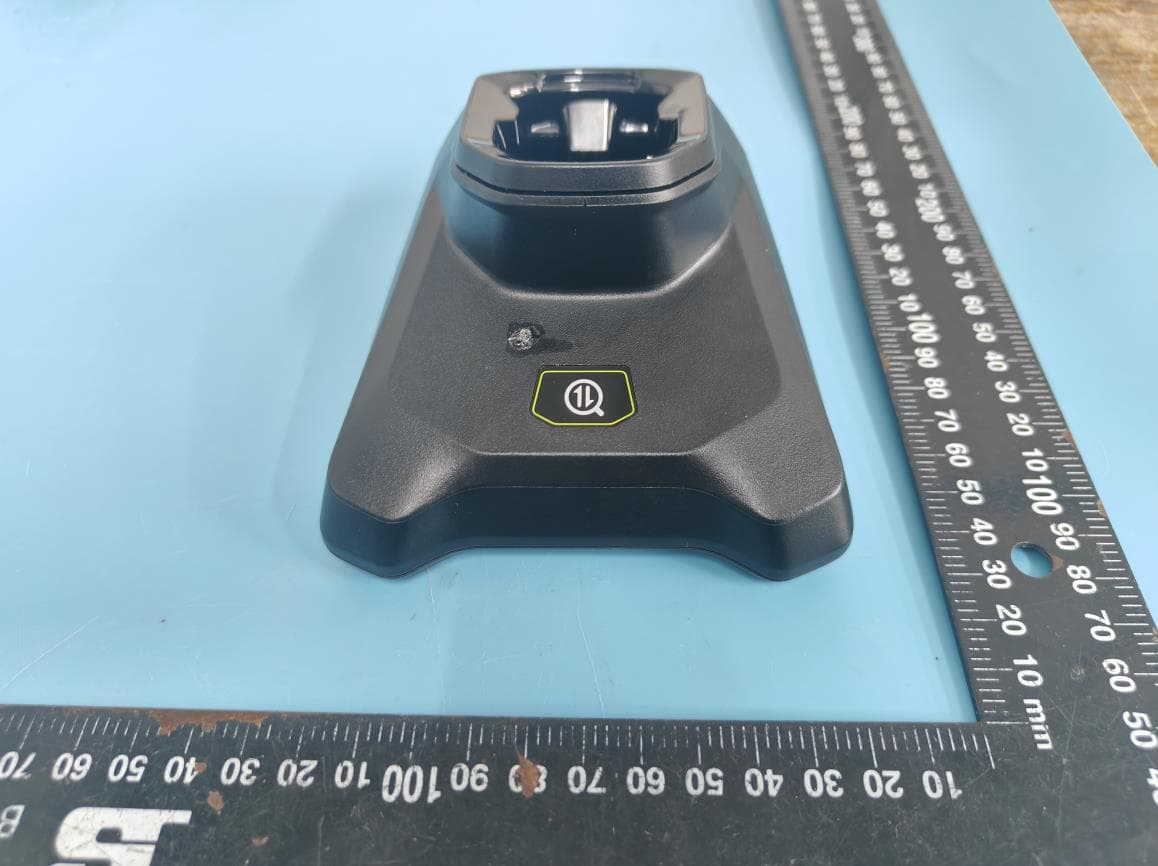 Charging Stand - FCC ID 2ADE3TZ15 - Wuxi iData Technology Co., Ltd. (4)