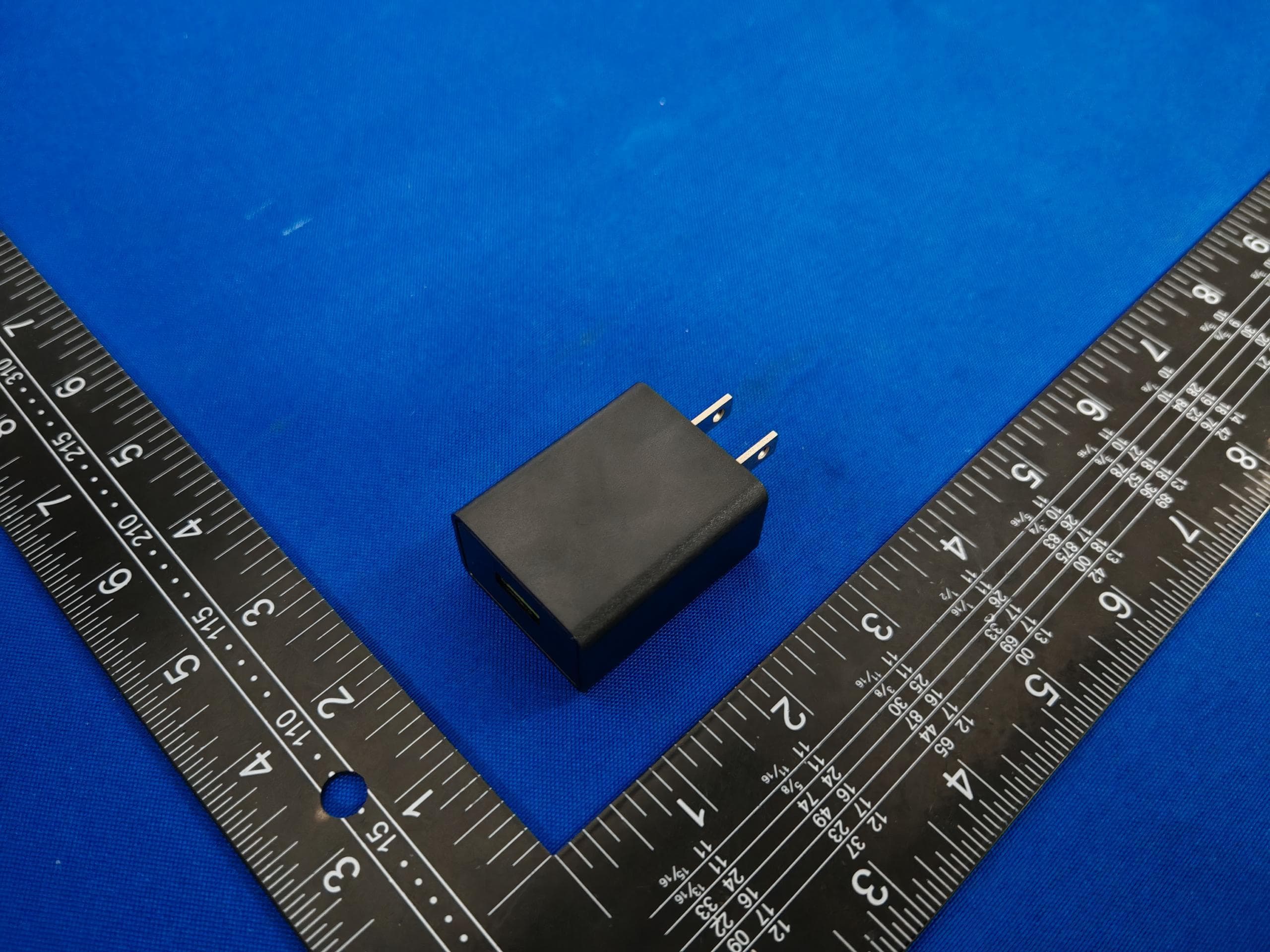 multi media CD player - FCC ID 2ADGI-PB2211 - Shenzhen Canjing Electronics Co., Ltd. (2)