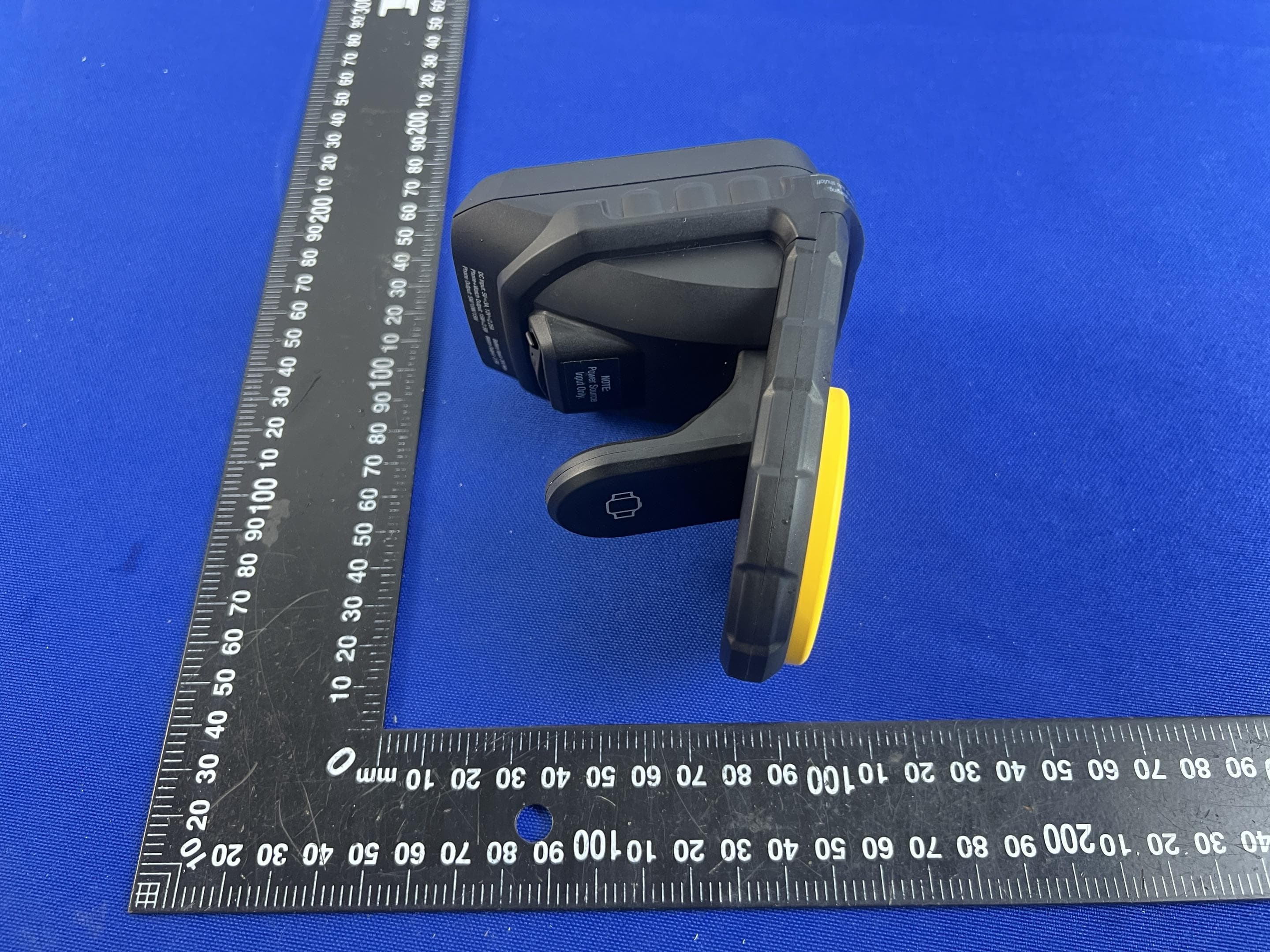 MAGNETIC PHONE CHARGING STAND-DOCKS TO BATTERY - FCC ID 2ADH6-1410015 - E-filliate Incorporated