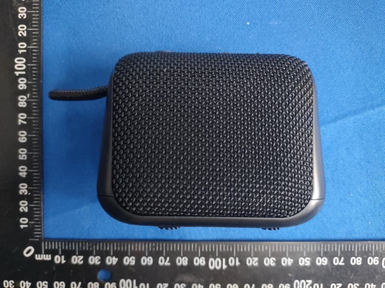Wireless Speaker - FCC ID 2ADH6-1909044 - E-filliate Incorporated
