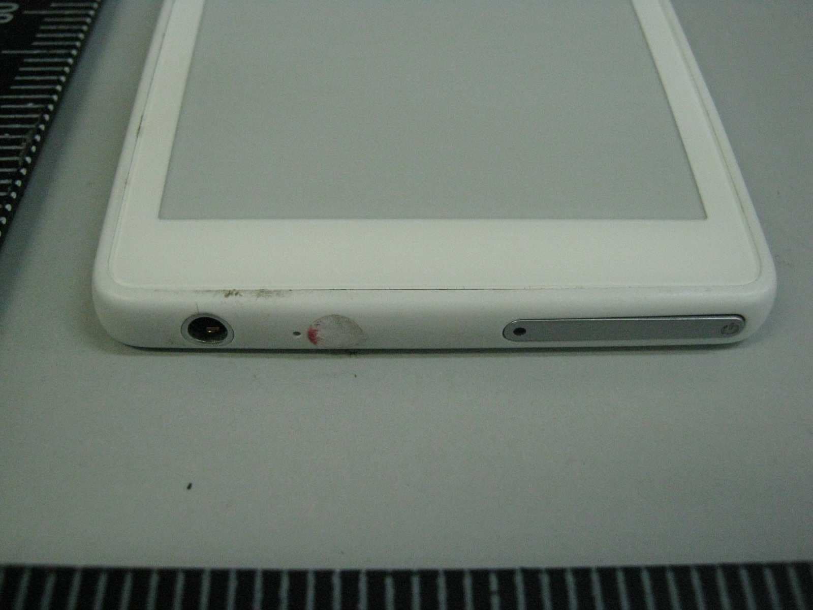 Smartphone with GSM/GPRS/EDGE 850/1900, WCDMA/HSPA FDD 2,5, 802.11 a/b/g/n/ac, BT/BLE, NFC, FM Radio - FCC ID 2ADHW201 - Yota Devices LTd. (2)