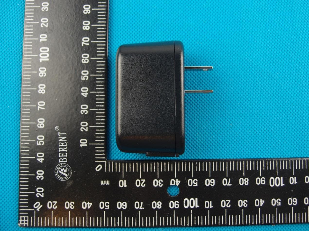 WCDMA/GSM(GPRS) Dual-Mode Digital Mobile Phone - FCC ID 2ADHZ-X100 - Moxee Technologies (4)