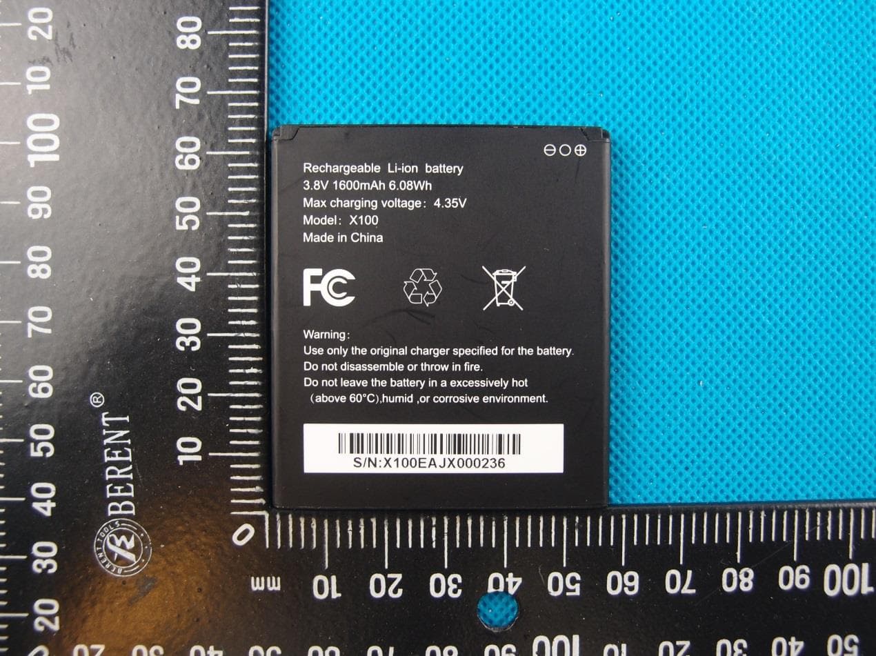 WCDMA/GSM(GPRS) Dual-Mode Digital Mobile Phone - FCC ID 2ADHZ-X100 - Moxee Technologies (5)