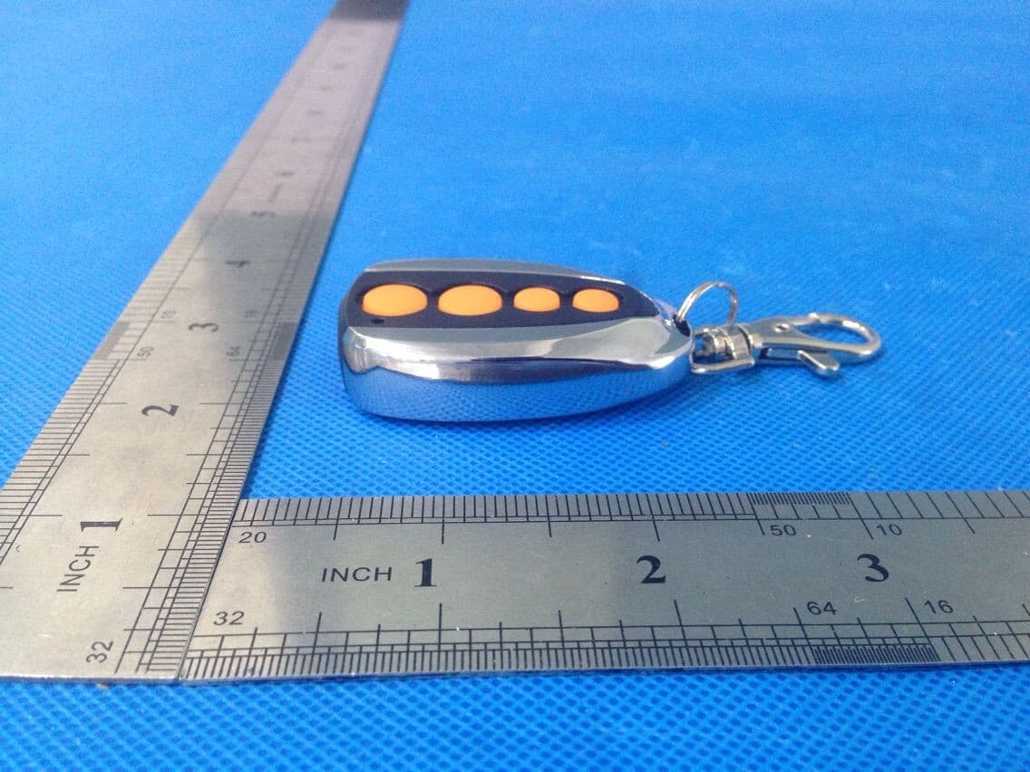 remote control - FCC ID 2ADJ2TXM - Rolling Code Limited (4)