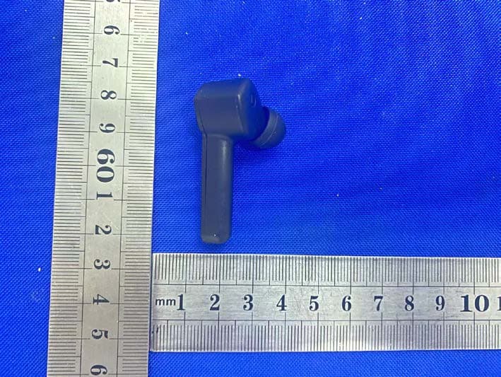True wireless earphones - FCC ID 2ADK3XY-EB030 - XING DA INTERNATIONAL ELECTRONICS LIMITED (2)