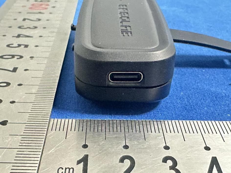 ErgoAI Wearable Device - FCC ID 2ADKA-ERGOWEARF - Kingfar International Inc.