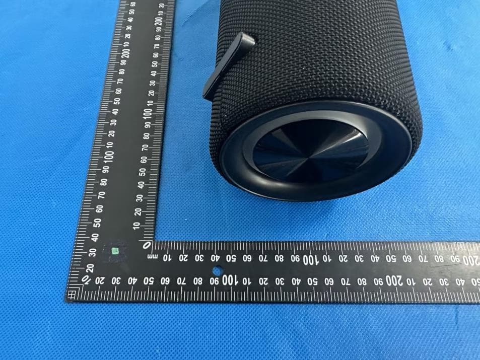 Bluetooth speaker - FCC ID 2ADLFEBS-618 - Shenzhen Epoch Development Electronics Co., Ltd. (4)
