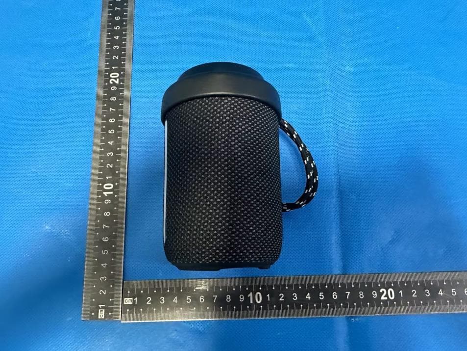Bluetooth speaker - FCC ID 2ADLFEBS-706 - Shenzhen Epoch Development Electronics Co., Ltd. (3)