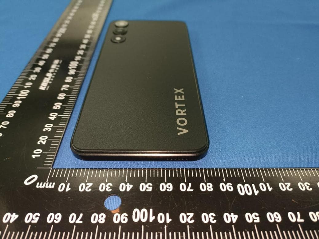 Mobile Phone - FCC ID 2ADLJ-HD65SELECT - Xwireless LLC (4)
